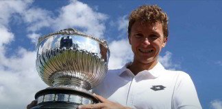 Istomin hace saltar la banca en Nottingham