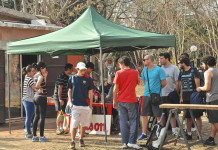 Torneo de dobles en la plaza de deportes Nº 3 con el sello Wilson