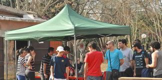 Torneo de dobles en la plaza de deportes Nº 3 con el sello Wilson