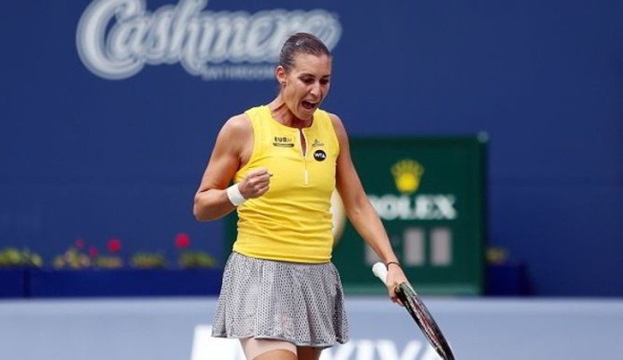 Flavia Pennetta debuta con triunfo en Toronto Flavia Pennetta debuta con triunfo en Toronto