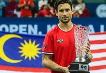 Ferrer volvió a sonreir en Kuala Lumpur El espadachin Ferrer superó a Feliciano López en la final