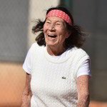94 años y jugando el Mundial de Tenis Super Seniors en Croacia Helene Salvetat juega el Mundial de Tenis Super Seniors en Croacia