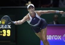 Garbiñe pisa fuerte y Kerber supera a Kvitova Muguruza derrotó a Safarova en el WTA Finals