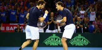 Los hermanos Murray dejan a Gran Bretaña a un paso de su décima Davis Andy y Jamie Murray ponen a Gran Bretaña a un punto del título