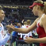 Kvitova y Sharapova ganan sus puntos: checas y rusas igualan Sharapova empata la serie en la Fed Cup
