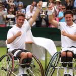 Un ejemplo de vida: Gordon Reid campeón en singles y dobles en Wimbledon Alfie Hewett y Gordon Reid, el primer ganador de Wimbledon en silla de ruedas