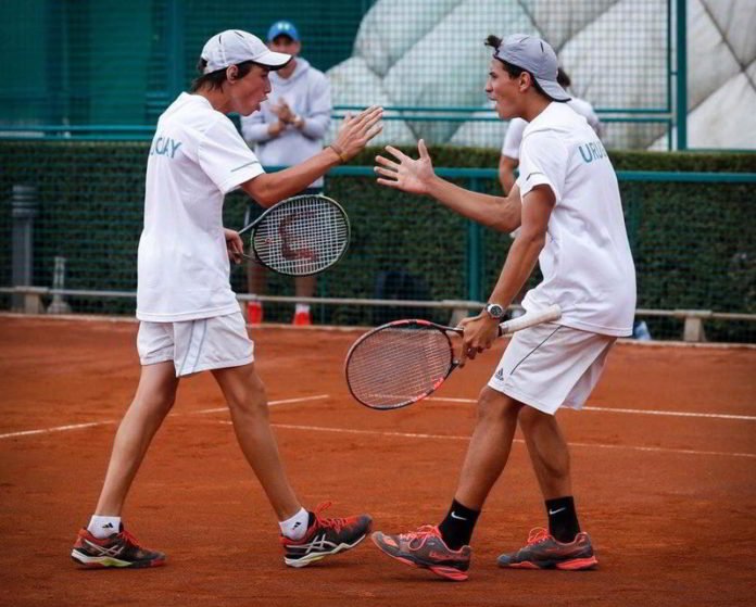 Uruguay vence 2-1 a Rumania