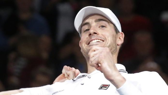 Isner dio la sorpresa al derrotar a Cilic