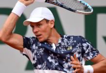 Pensando en las finales ATP Berdych debutó con victoria en París; debuta Pablo Cuevas Tomas Berdych debuta con victoria en Paris Bercy