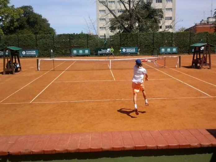 Una jornada sin victorias uruguayas en el Uruguay Bowl