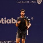 Notable victoria de Martín Cuevas para meterse en cuartos de final del Uruguay open Bebu Festejo (Gastón Montero)