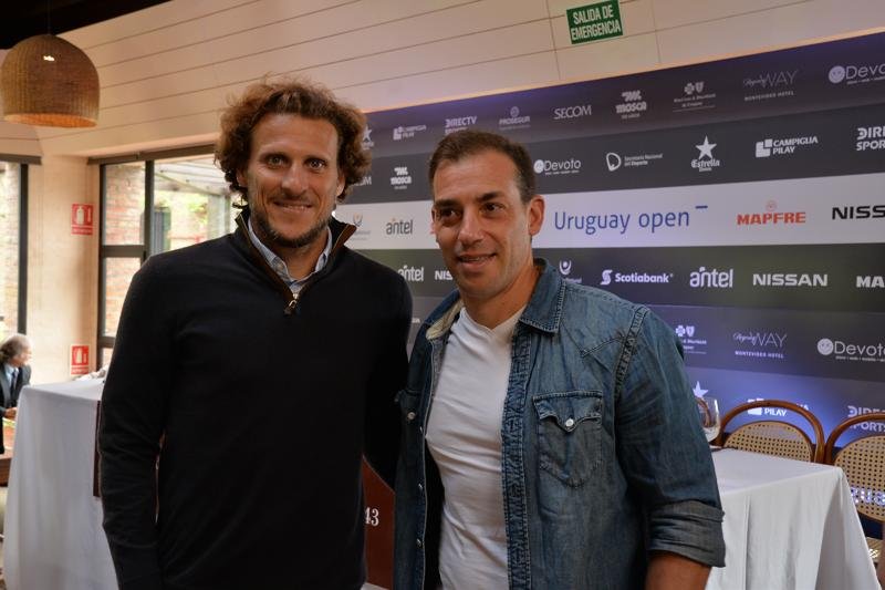 Diego Forlan - Maxi de la Cruz