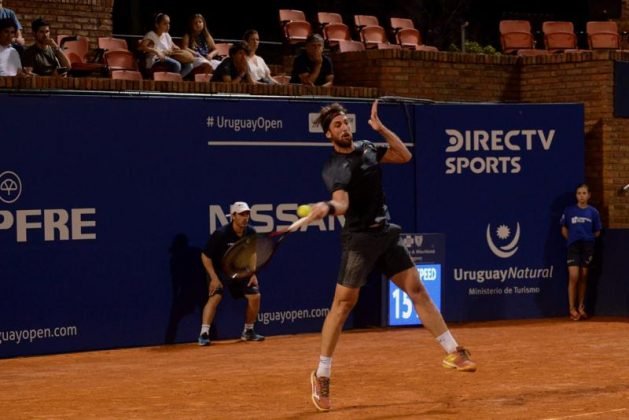 Mart&iacute;n Cuevas (Gaby Oxilia)