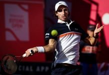 Cuevas no pudo con el griego Tsitsipas Pablo Cuevas