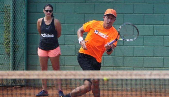 Gonzalo Escobar y su coach Ana María Constantinescu