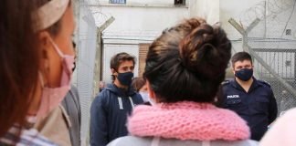 Cuevas inaugura cancha en cárcel de mujeres Pablo Cuevas