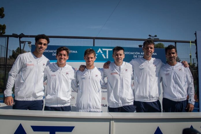 Cerúndolo, Báez, Schwartzman, el capitán Coria, Zeballos y Machi González Cerúndolo, Báez, Schwartzman, el capitán Coria, Zeballos y Machi González