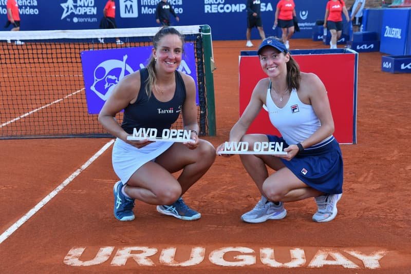Brasileñas campeonas en dobles del MVD Open Ingrid Gamarra - Luisa Stefani / Foto: Gastón Montero