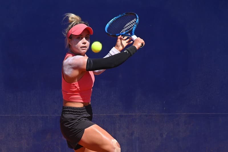 Carle, Zarazua y Parry avanzan en el MONTEVIDEO OPEN Zarazua