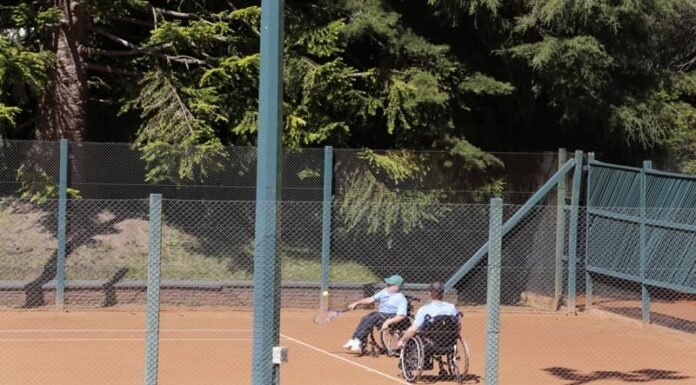 Tenis en Silla de Ruedas en Punta