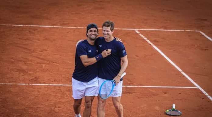 Uruguay arrolló a Estonia y va por el ascenso